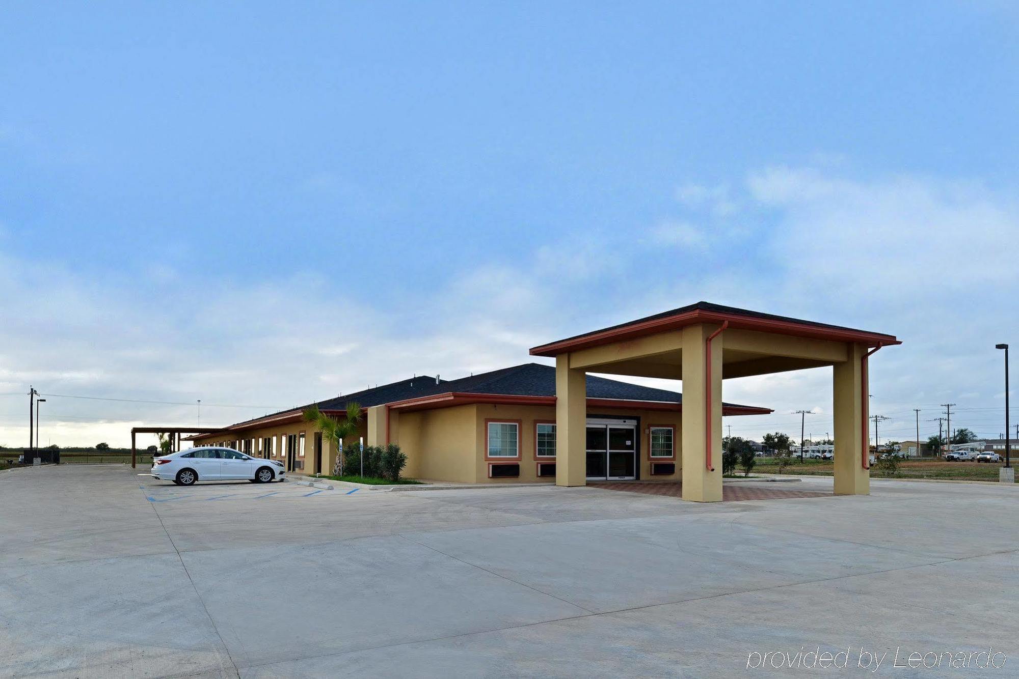 Rodeway Inn Dilley Luaran gambar